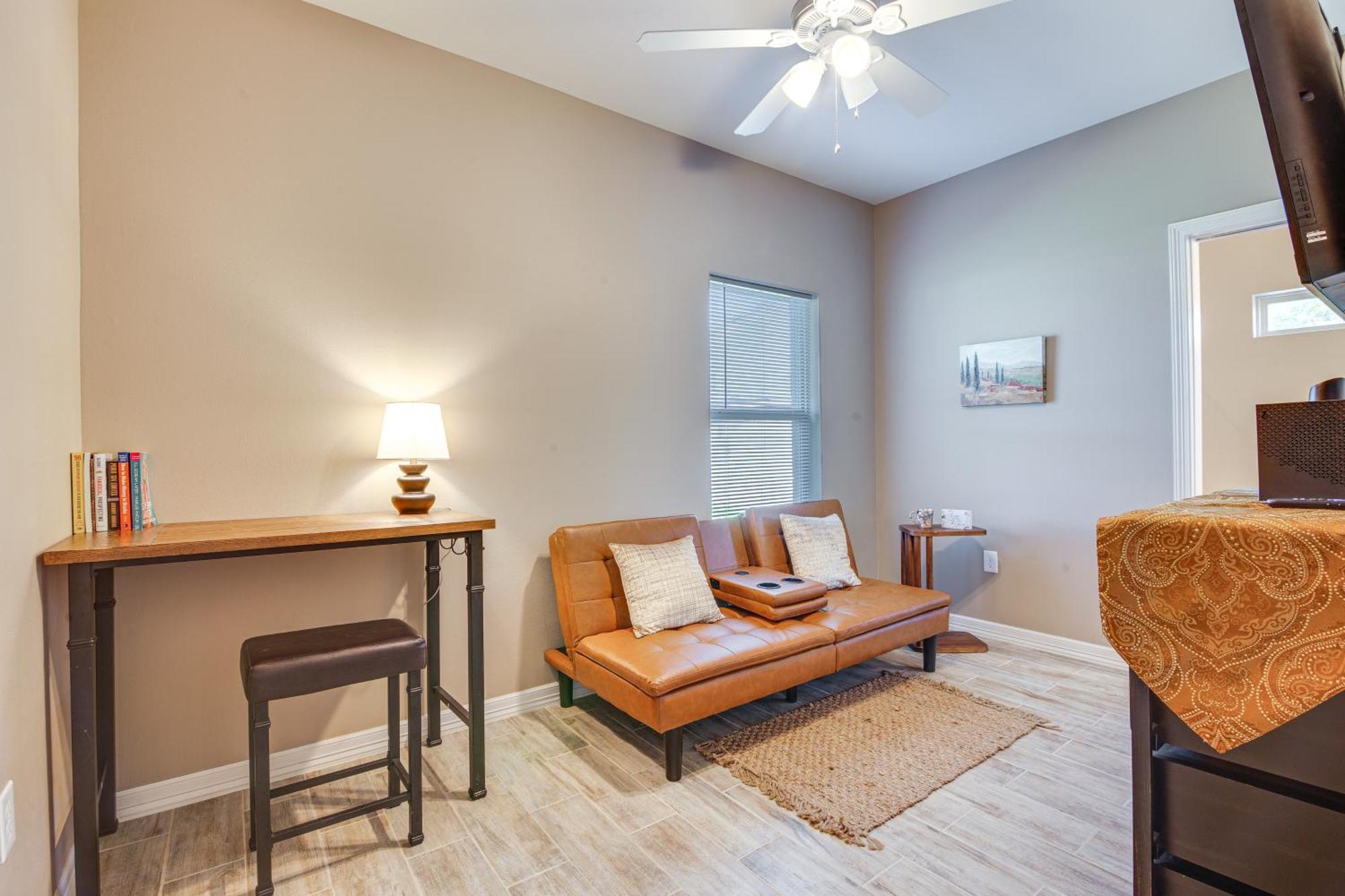 Pet-Friendly Brownsville Apartment With Yard! Exterior photo